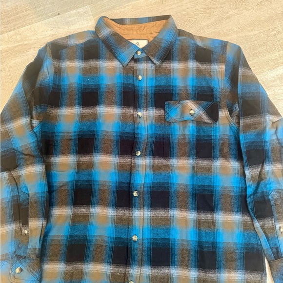 Legendary Whit - Picture 2 of 4